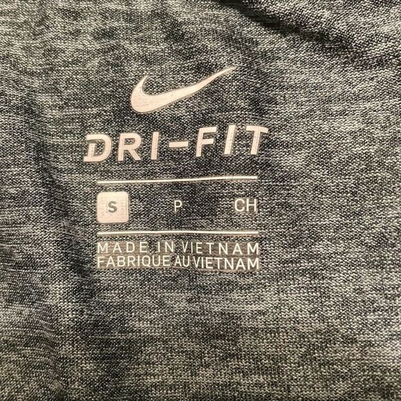 Small Nike dark gray short sleeve round neck oversized top shirt - Picture 9 of 12
